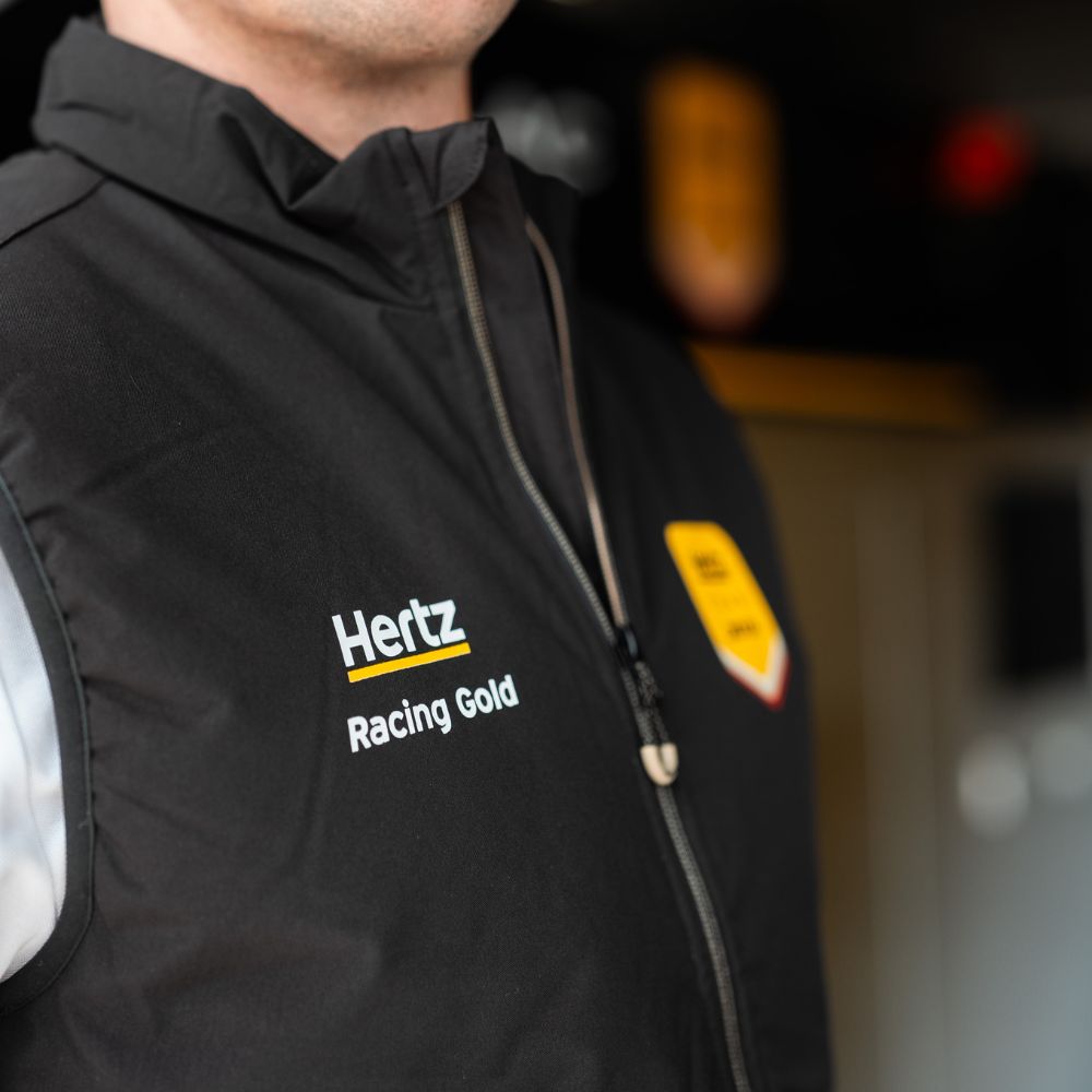 2025 Cadillac Hertz Team Jota Gilet